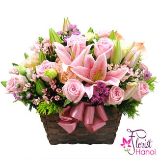 Pink roses and lilies arrangement